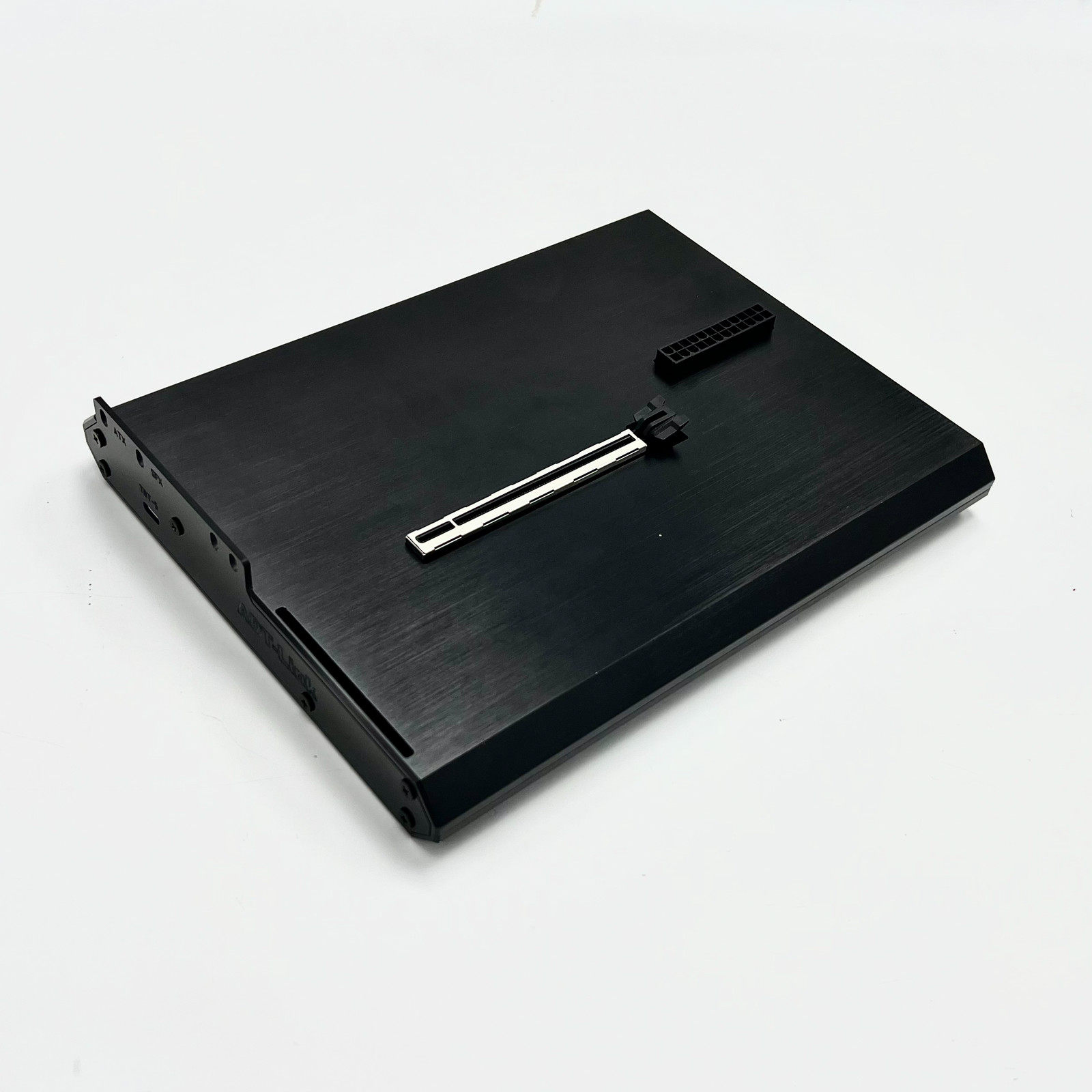 ADT Thunderbolt-5 PCIe 4.0 x4  - đánh giá và giá Thunderbolt 4 External Gpu Enclosure